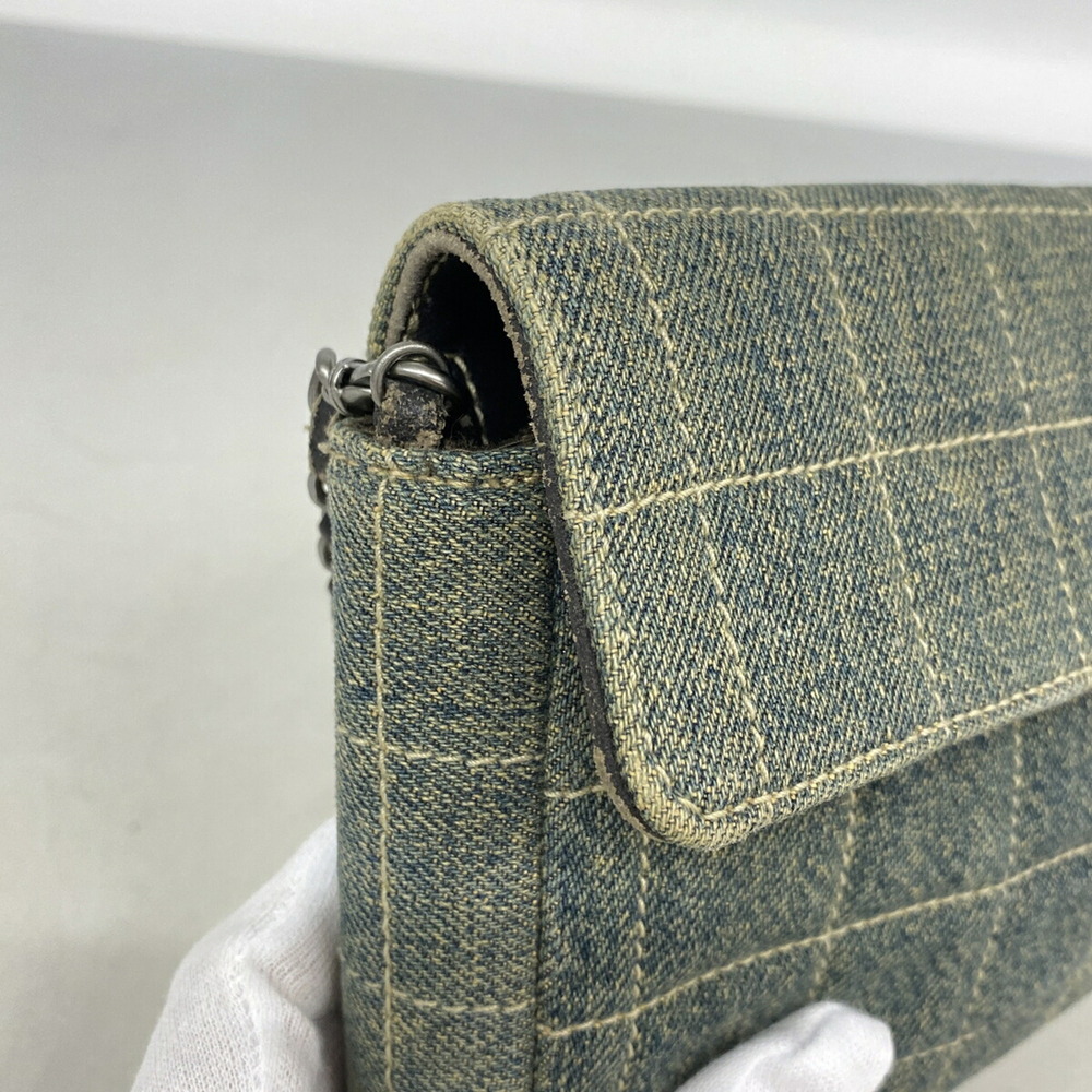 CHANEL Bag - Picture 7 of 10